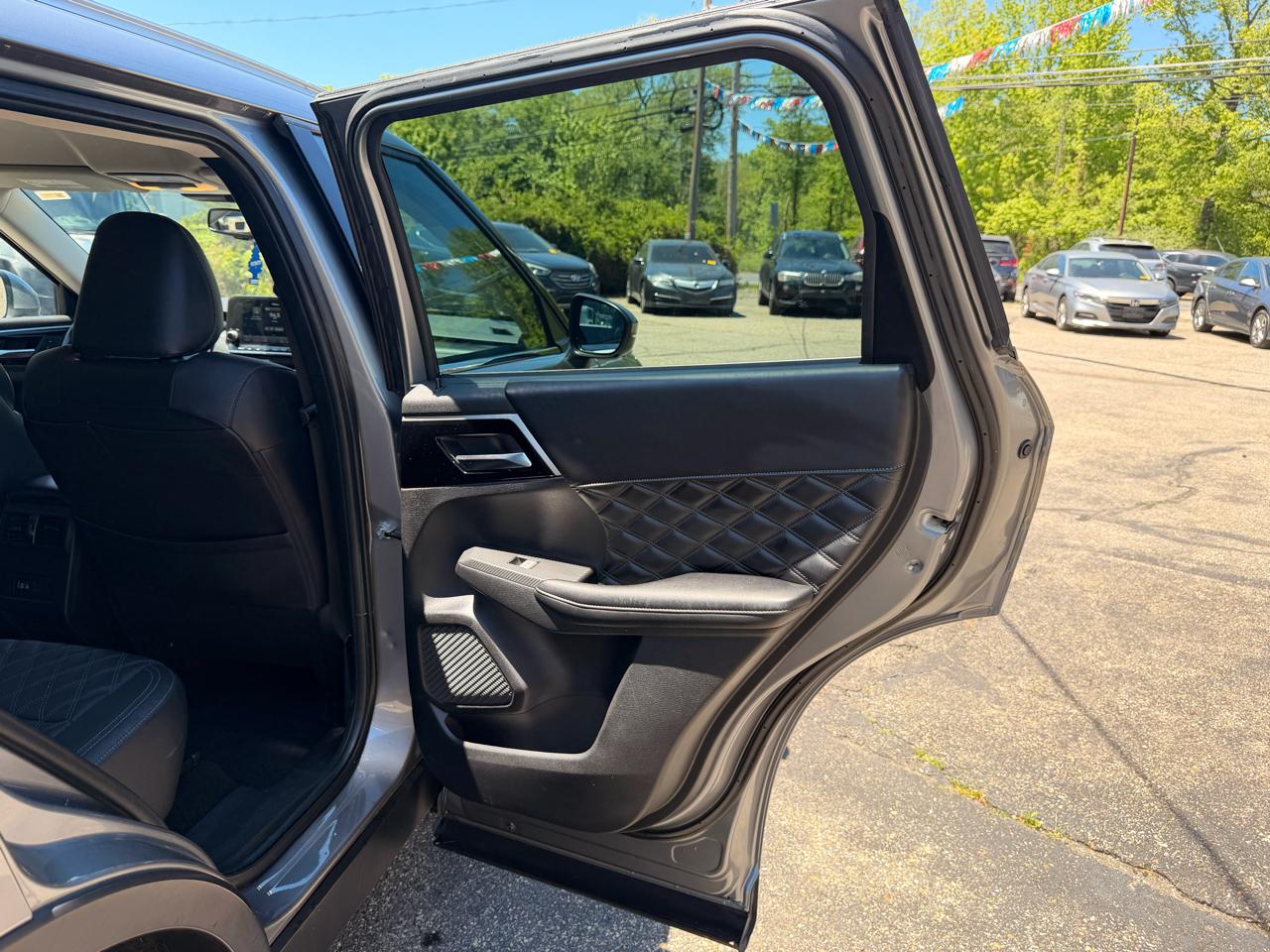 Mitsubishi Outlander SEL S-AWC 2022