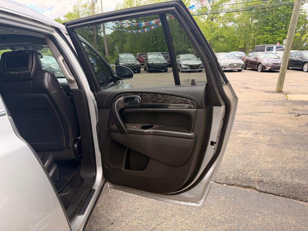 Buick Enclave AWD 4dr Leather 2014