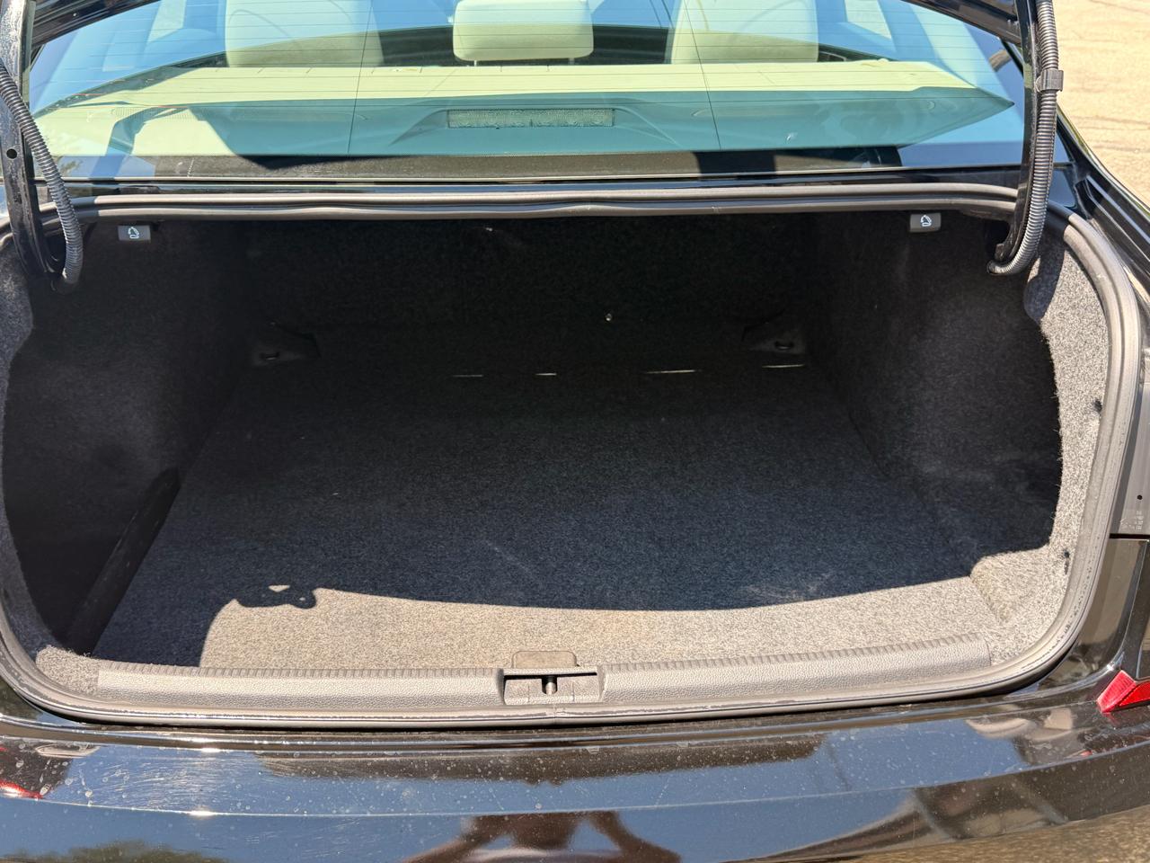 Volkswagen Passat 4dr Sdn 1.8T Auto S PZEV 2016