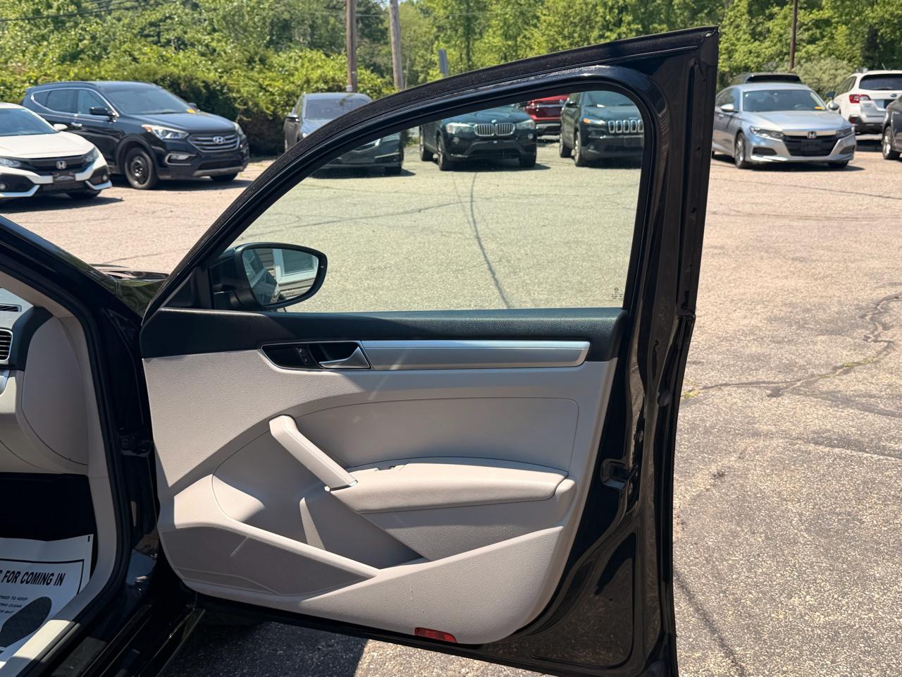Volkswagen Passat 4dr Sdn 1.8T Auto S PZEV 2016