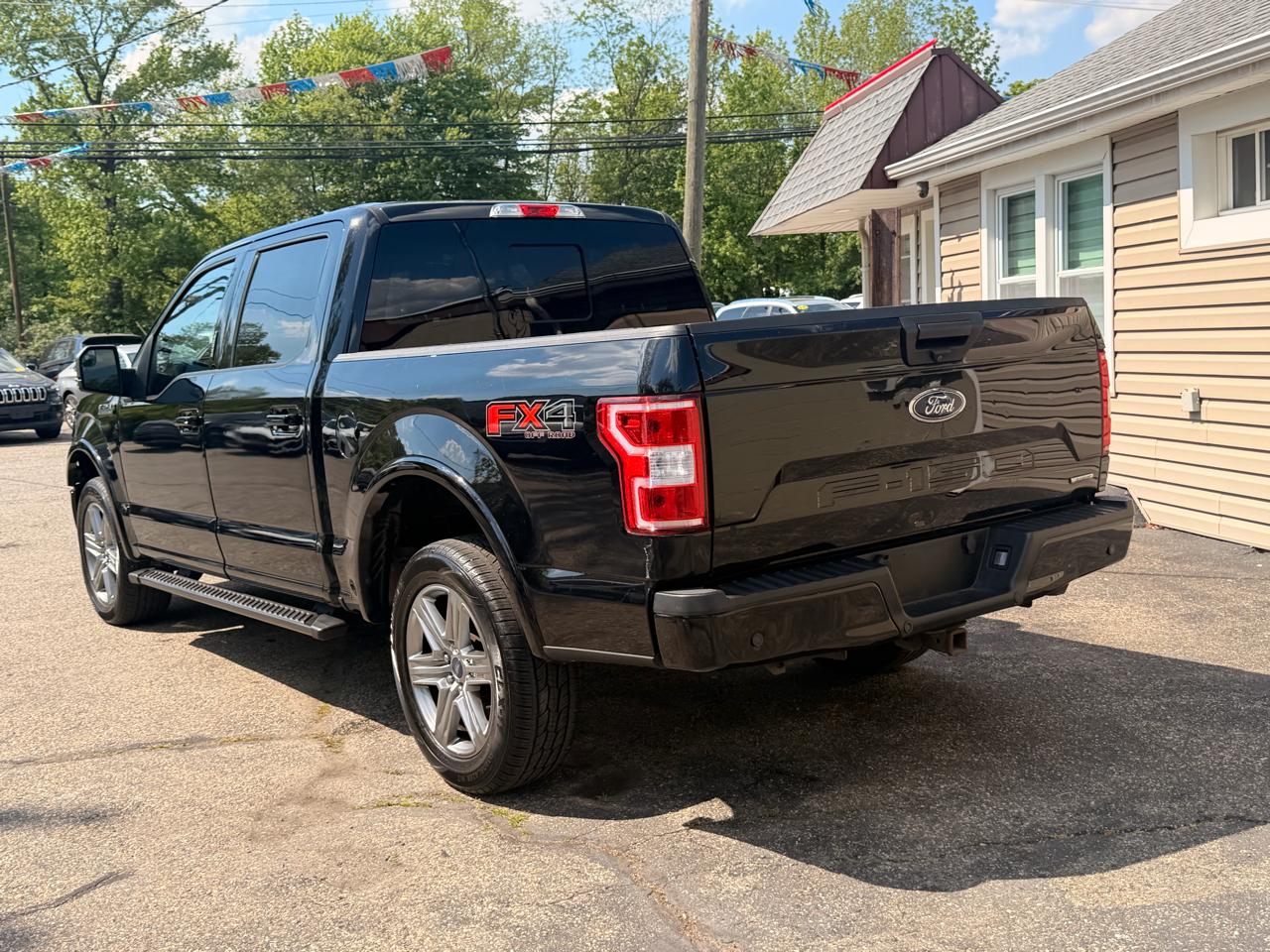 Ford F-150 4WD SuperCrew 145" XLT 2019