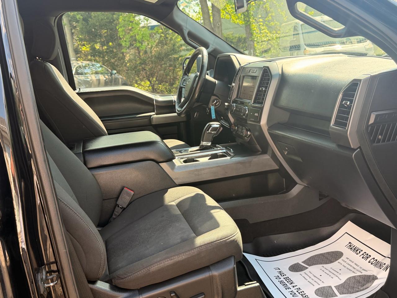 Ford F-150 4WD SuperCrew 145" XLT 2019
