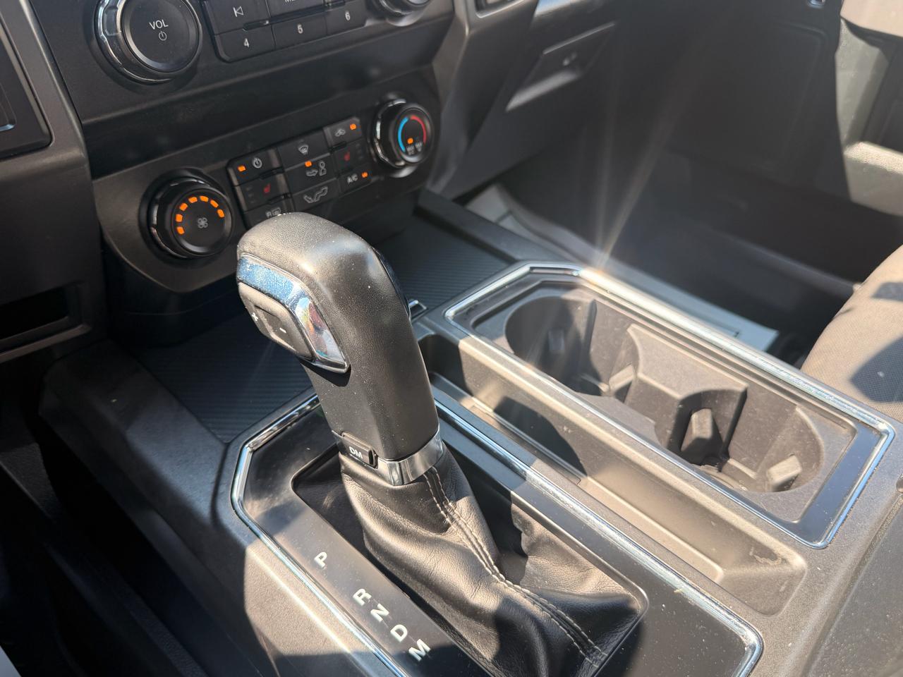 Ford F-150 4WD SuperCrew 145" XLT 2019