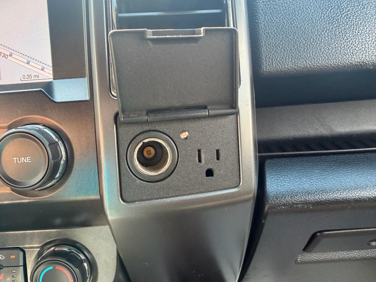 Ford F-150 4WD SuperCrew 145" XLT 2019
