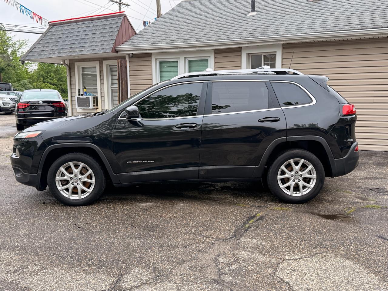 Jeep Cherokee FWD 4dr Latitude 2016