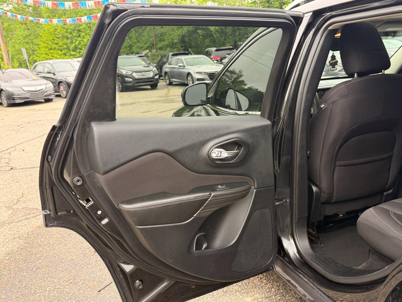 Jeep Cherokee FWD 4dr Latitude 2016