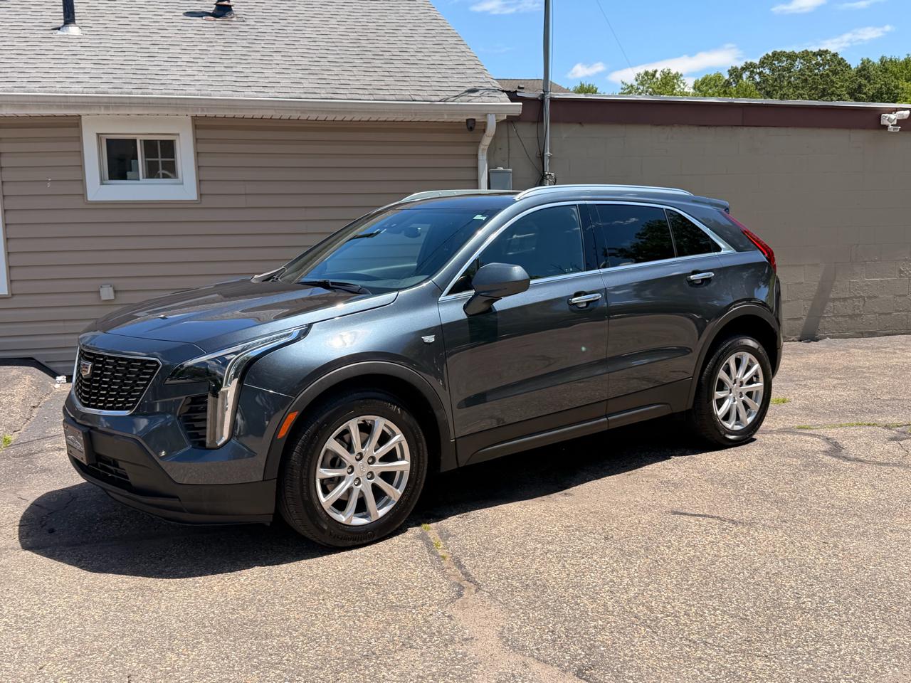 Cadillac XT4 AWD 4dr Luxury 2021