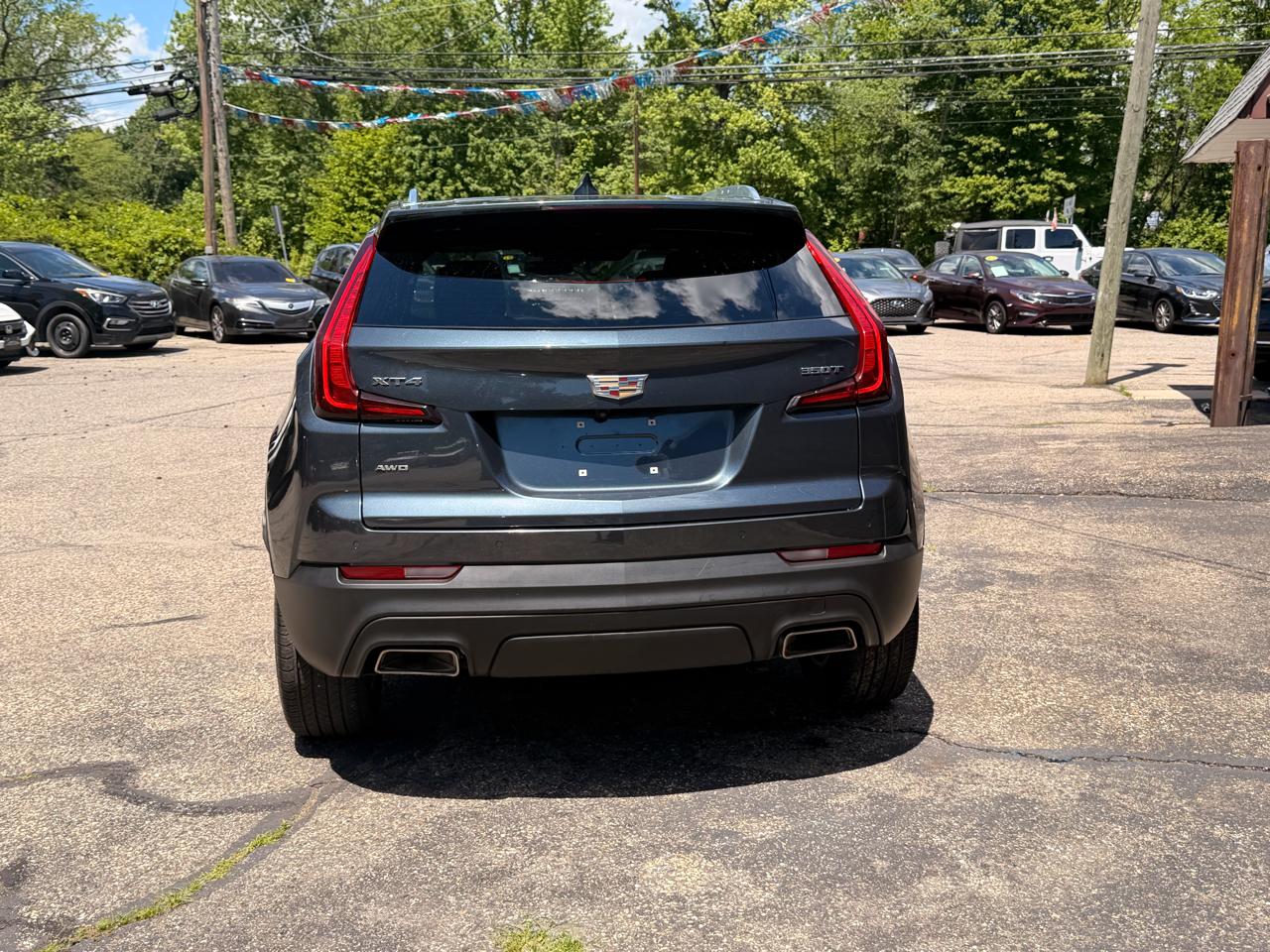 Cadillac XT4 AWD 4dr Luxury 2021