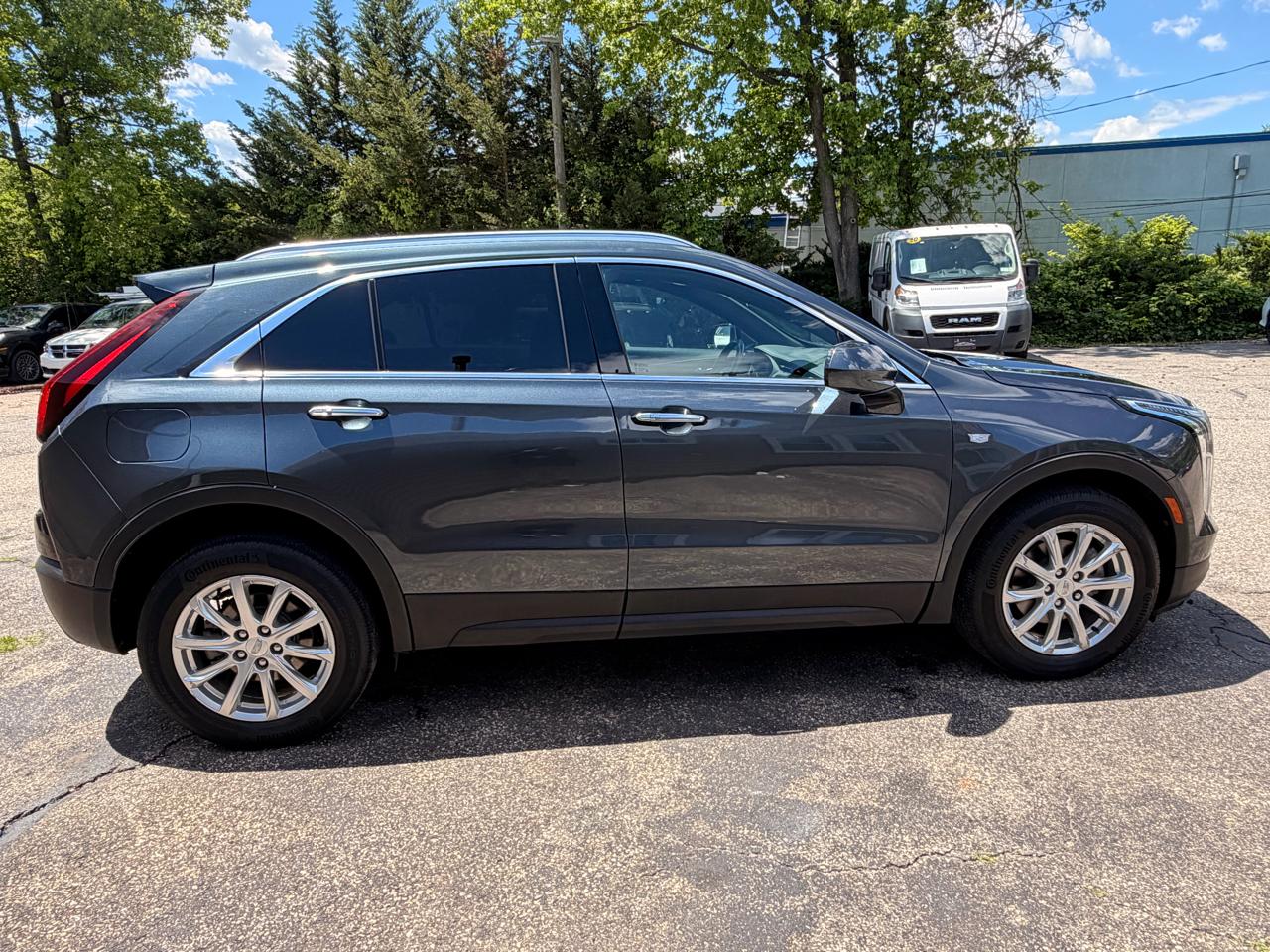 Cadillac XT4 AWD 4dr Luxury 2021