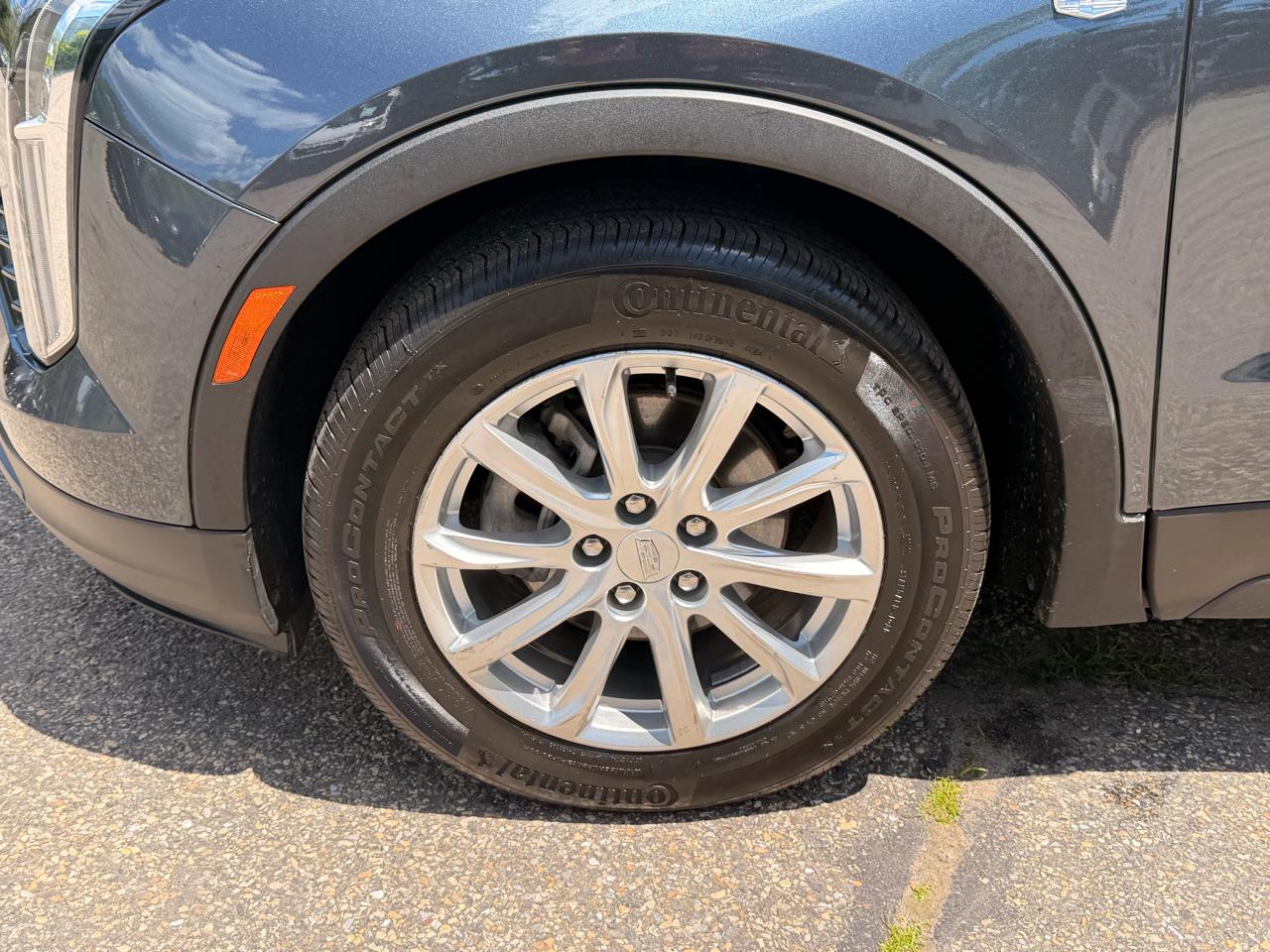 Cadillac XT4 AWD 4dr Luxury 2021