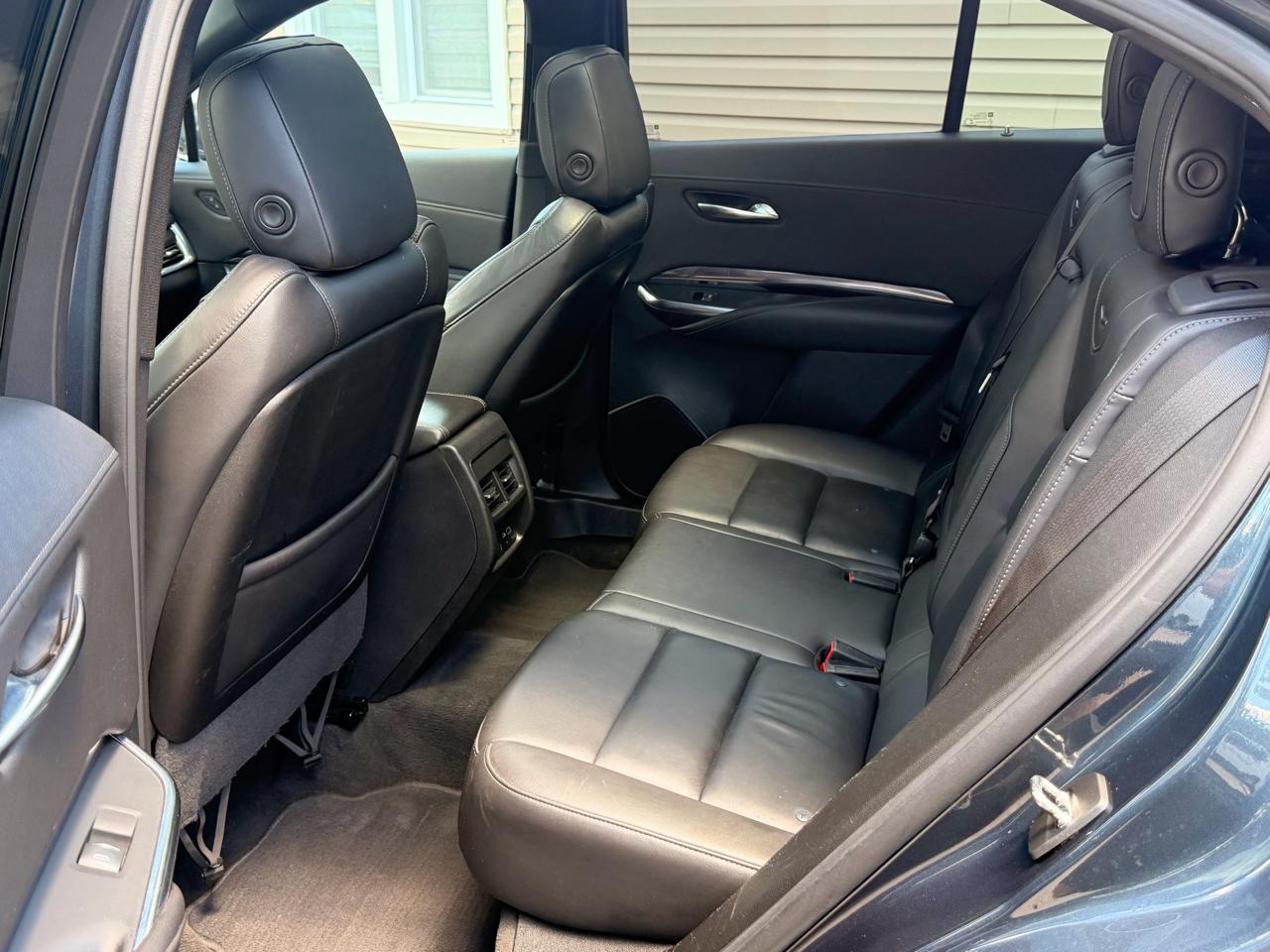 Cadillac XT4 AWD 4dr Luxury 2021