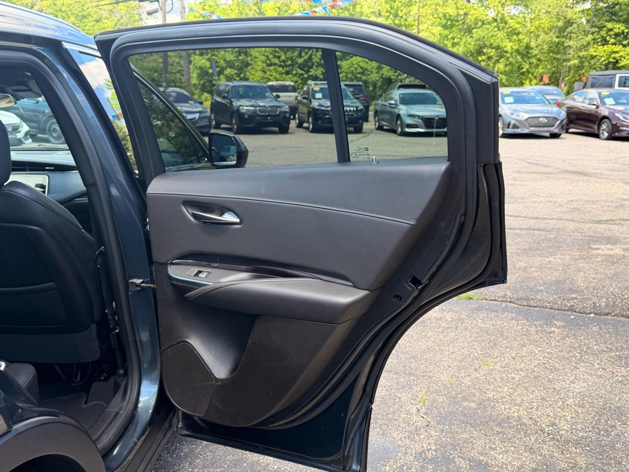 Cadillac XT4 AWD 4dr Luxury 2021