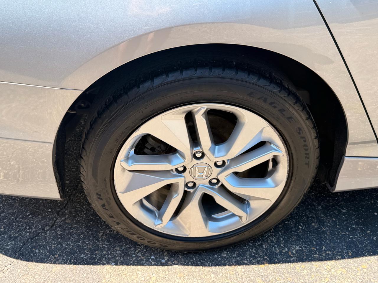Honda Accord Sedan LX 1.5T CVT 2019