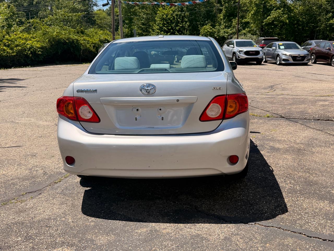 Toyota Corolla 4dr Sdn Man (Natl) 2009
