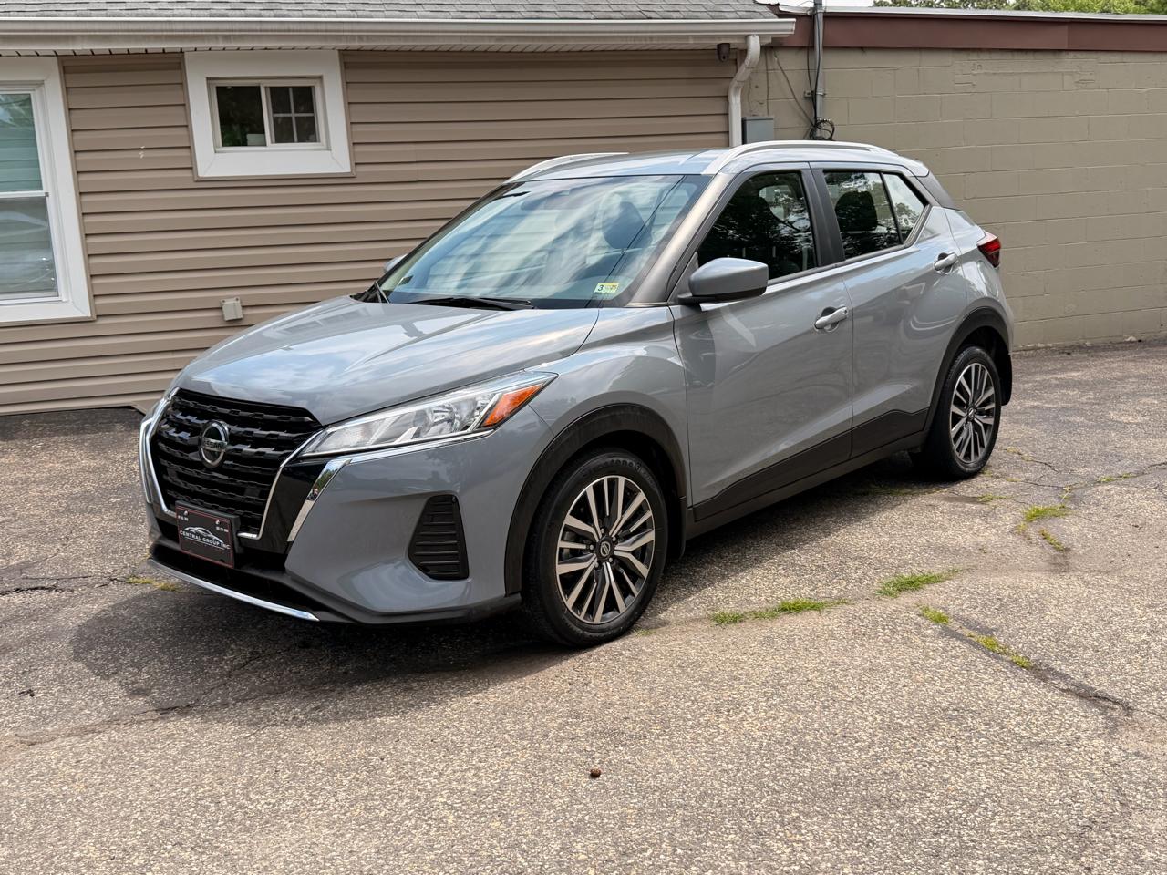 Nissan Kicks SV FWD 2021