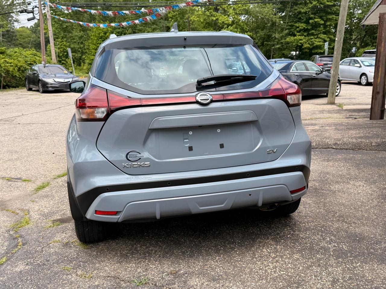 Nissan Kicks SV FWD 2021
