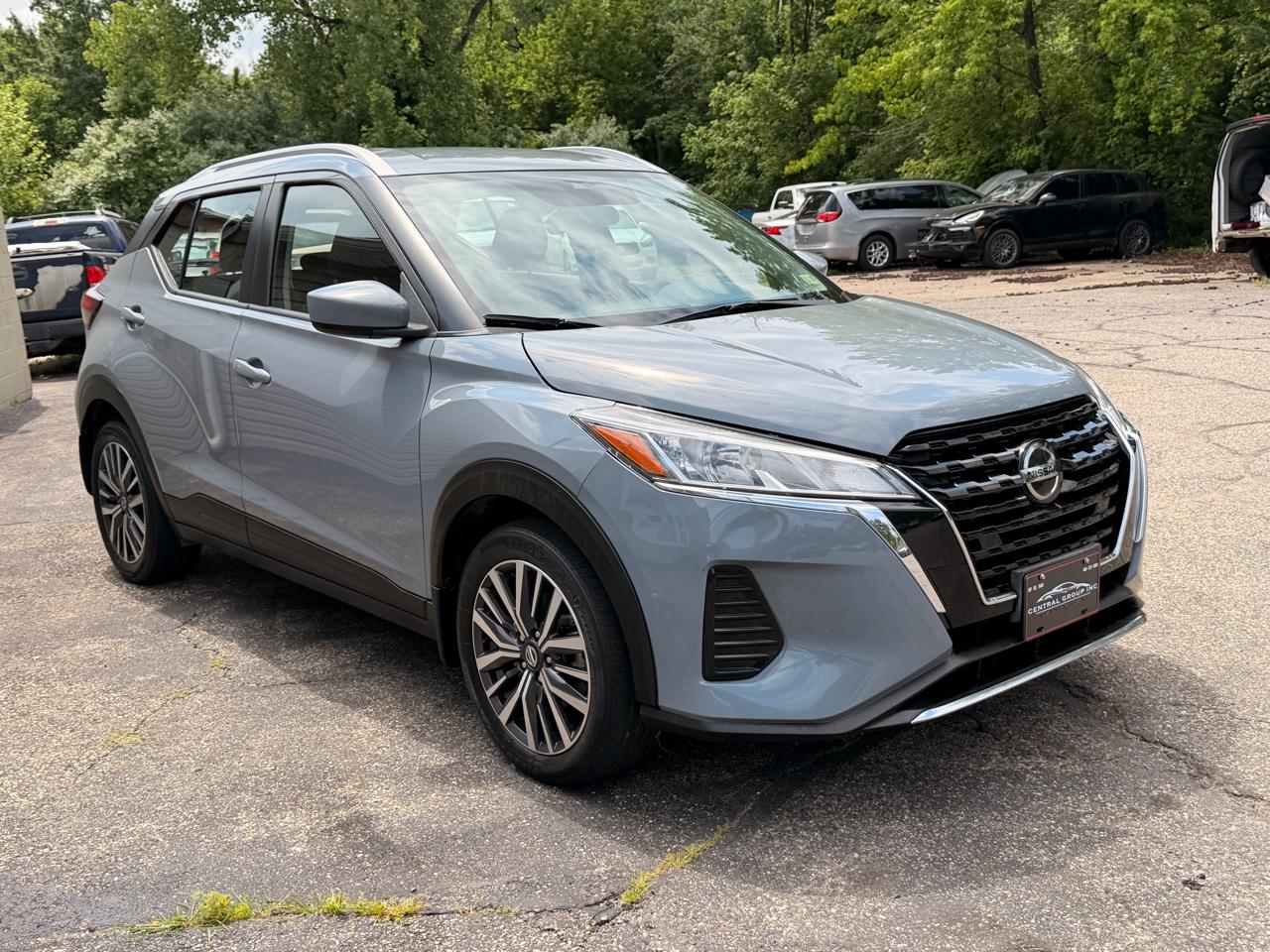Nissan Kicks SV FWD 2021