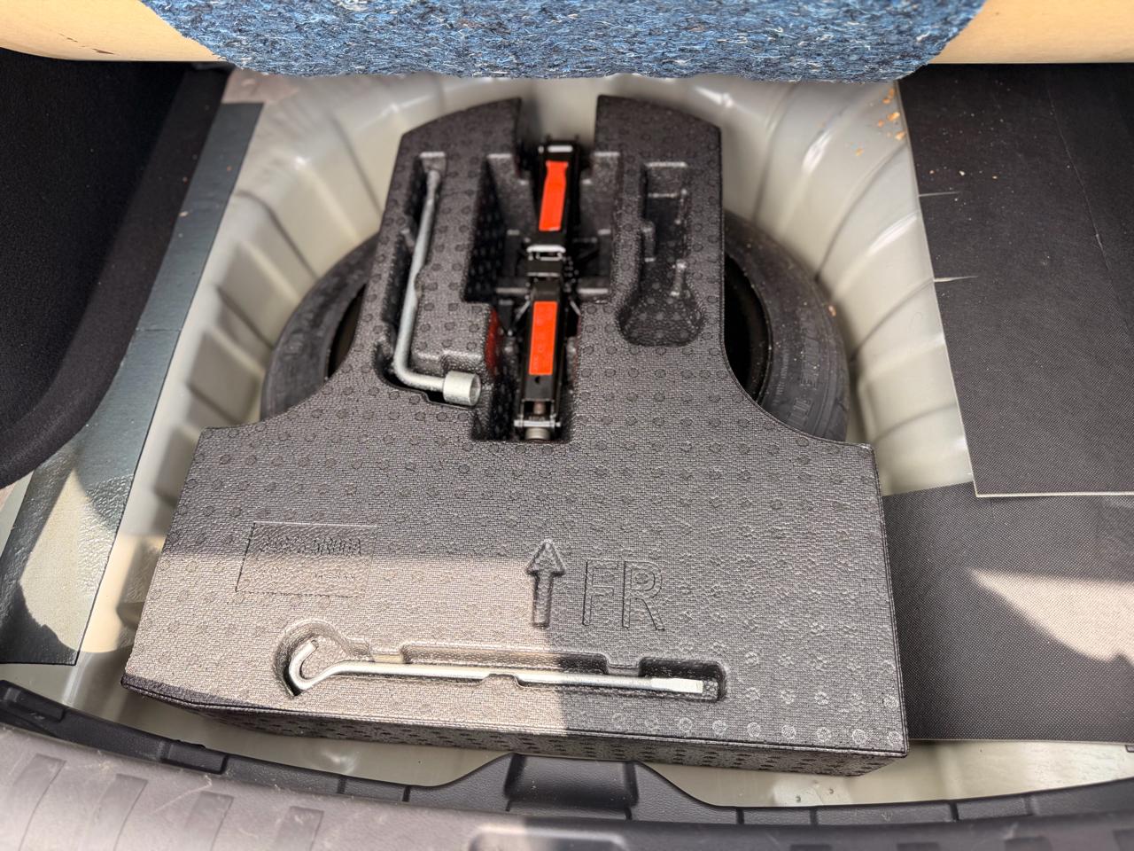 Nissan Kicks SV FWD 2021