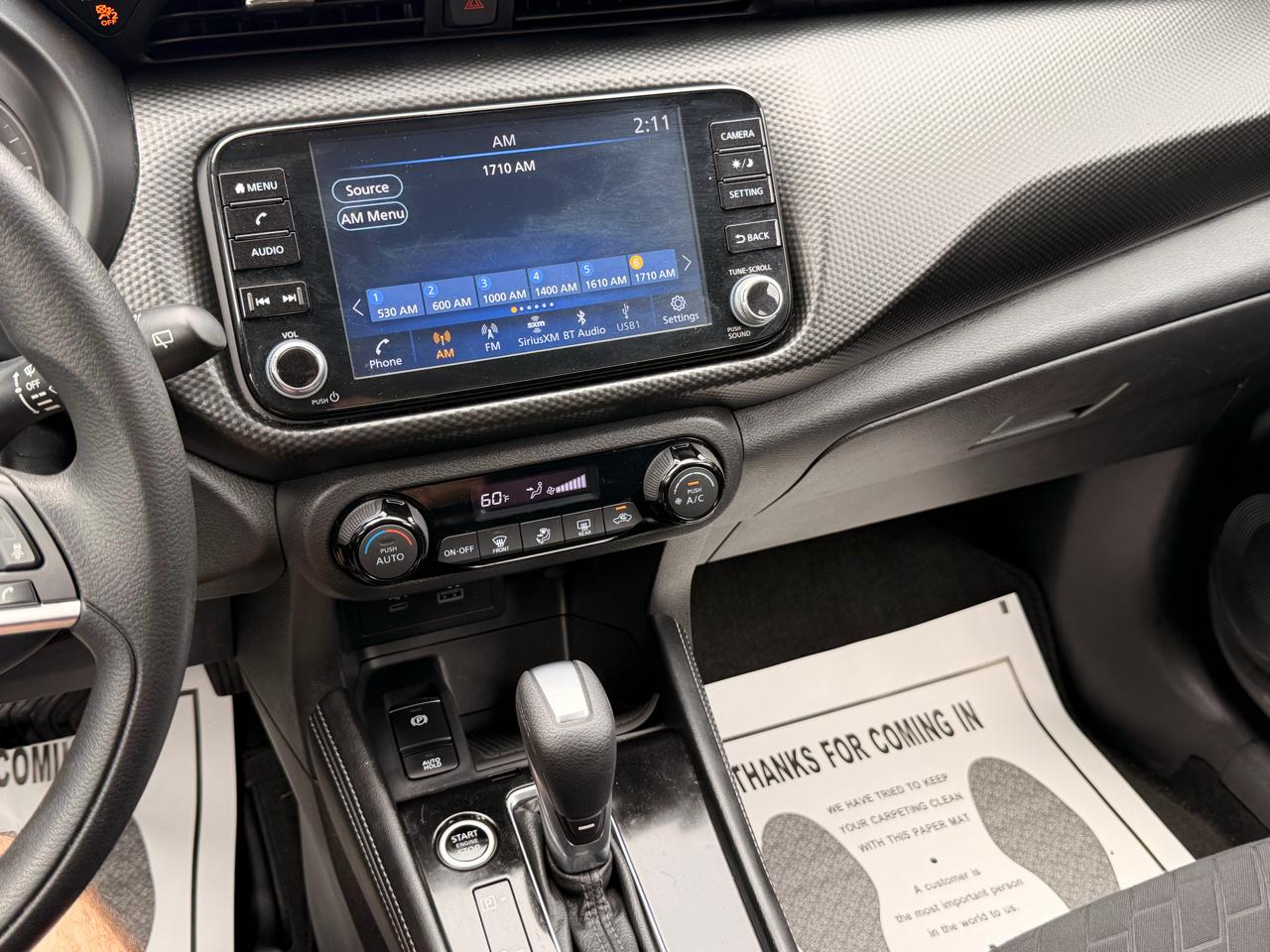 Nissan Kicks SV FWD 2021