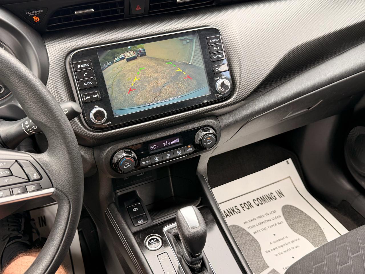 Nissan Kicks SV FWD 2021