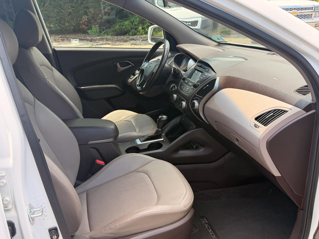 Hyundai Tucson FWD 4dr SE 2014