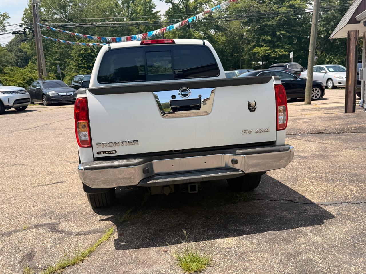 Nissan Frontier 2017.5 Crew Cab 4x4 SV V6 Auto 2016