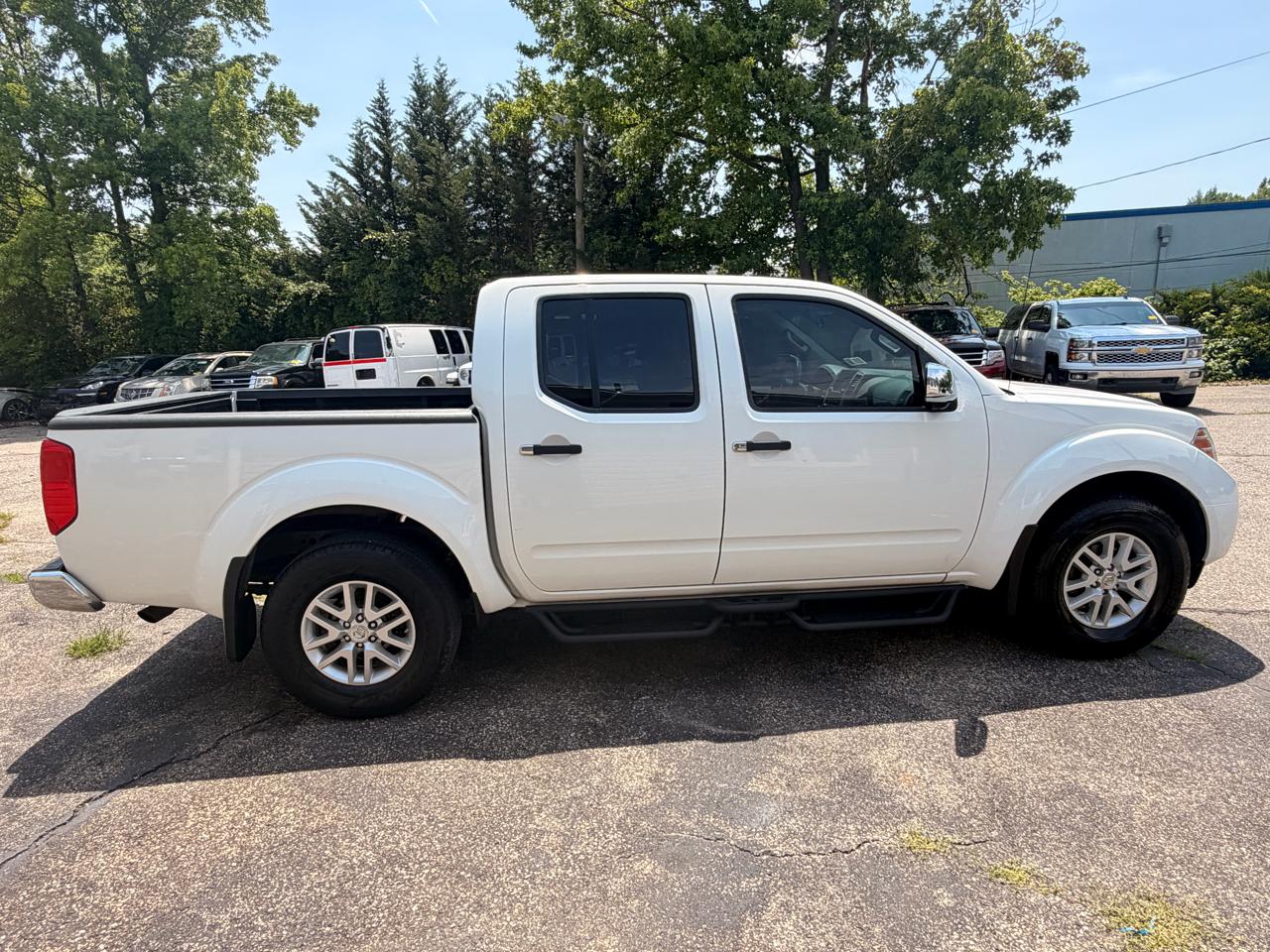 Nissan Frontier 2017.5 Crew Cab 4x4 SV V6 Auto 2016