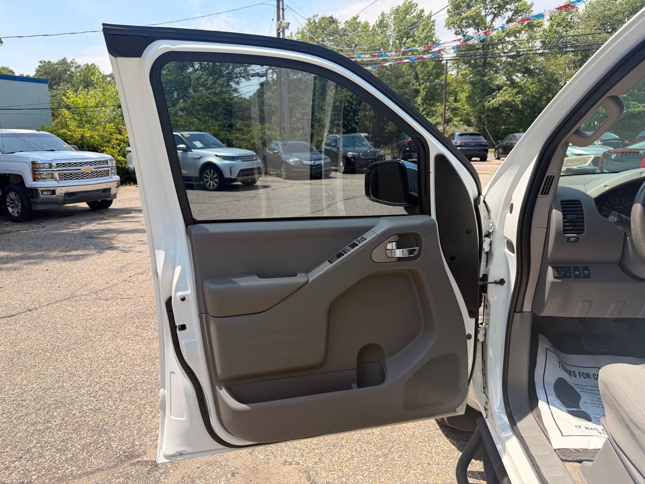 Nissan Frontier 2017.5 Crew Cab 4x4 SV V6 Auto 2016