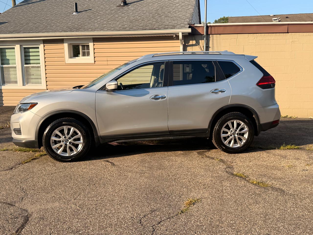 Nissan Rogue AWD SV 2017