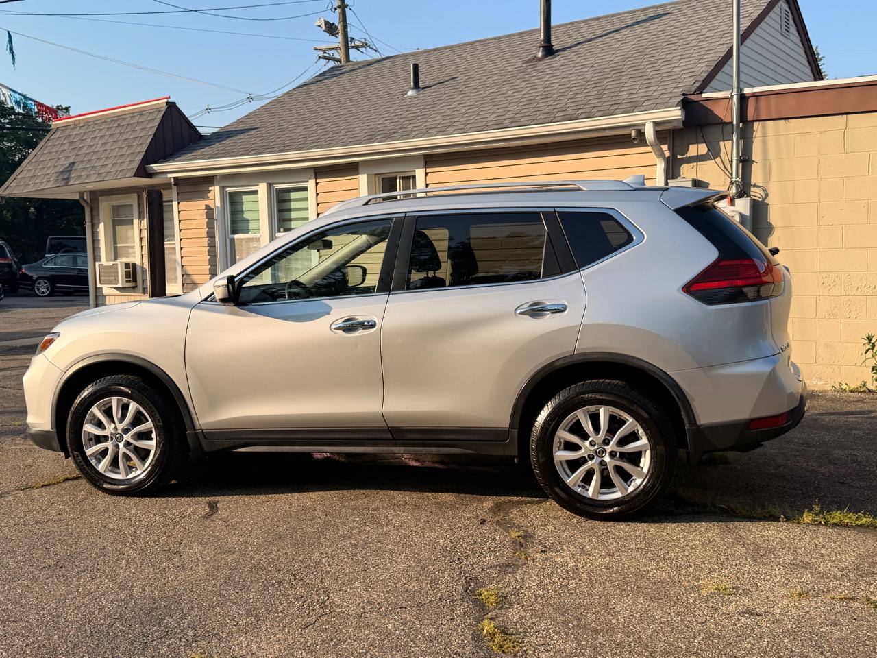 Nissan Rogue AWD SV 2017