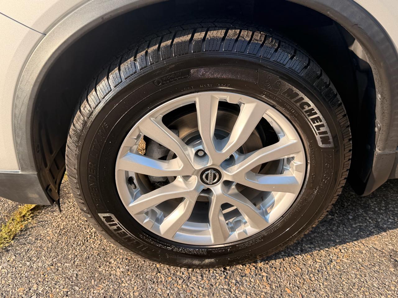 Nissan Rogue AWD SV 2017