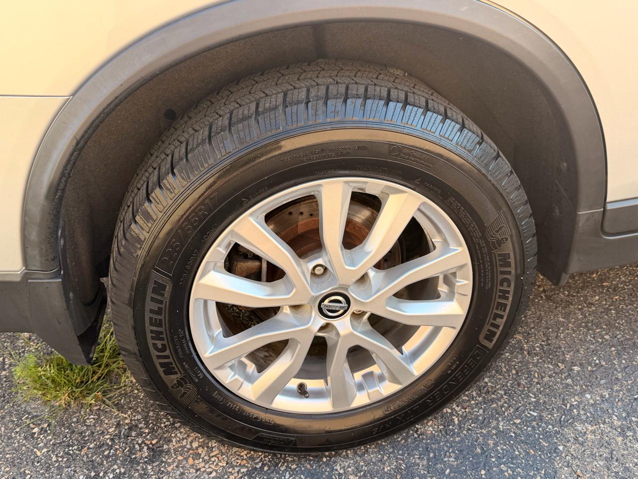 Nissan Rogue AWD SV 2017