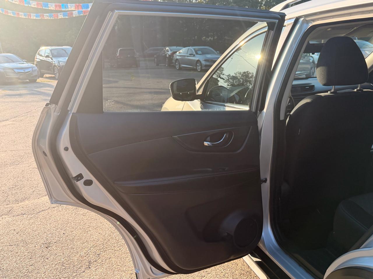 Nissan Rogue AWD SV 2017