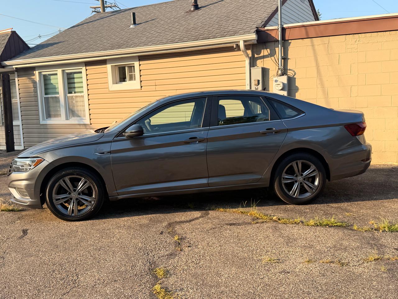 Volkswagen Jetta R-Line Auto w/SULEV 2019