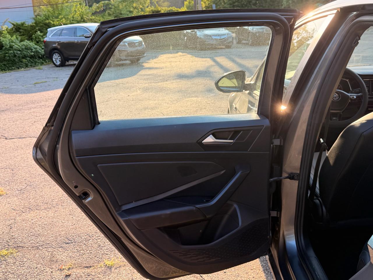 Volkswagen Jetta R-Line Auto w/SULEV 2019