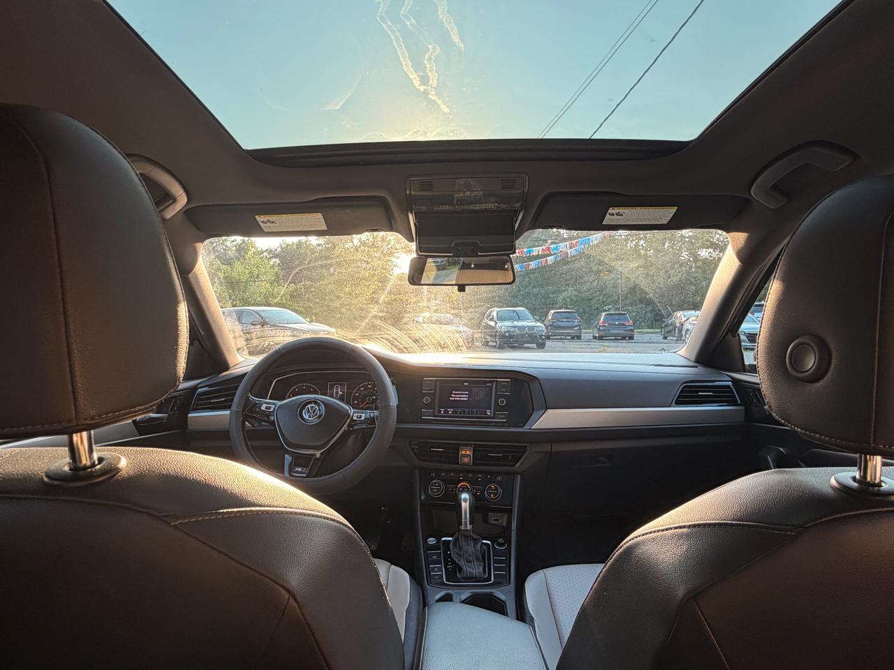 Volkswagen Jetta R-Line Auto w/SULEV 2019