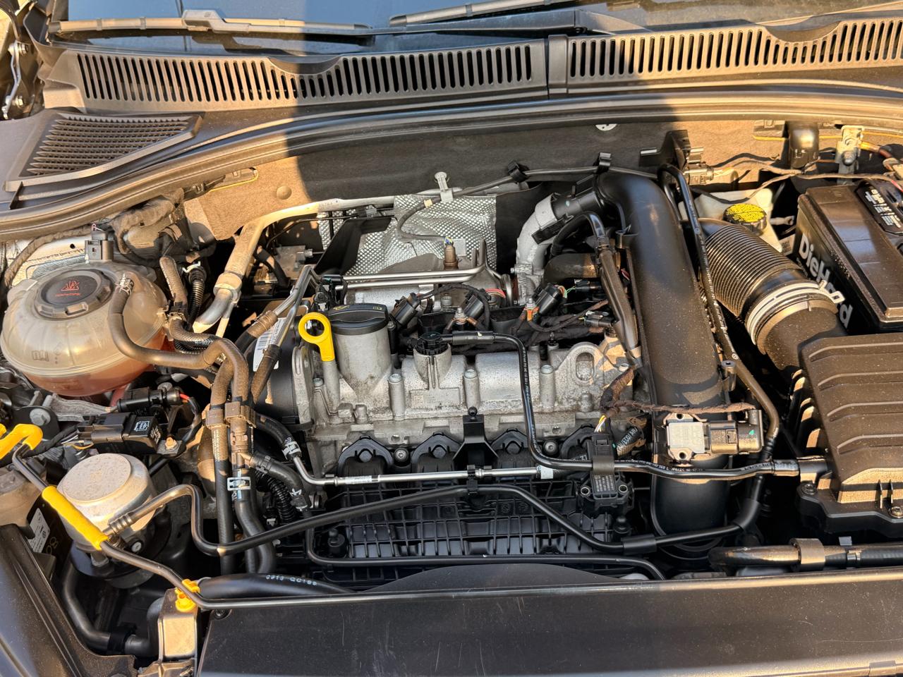 Volkswagen Jetta R-Line Auto w/SULEV 2019