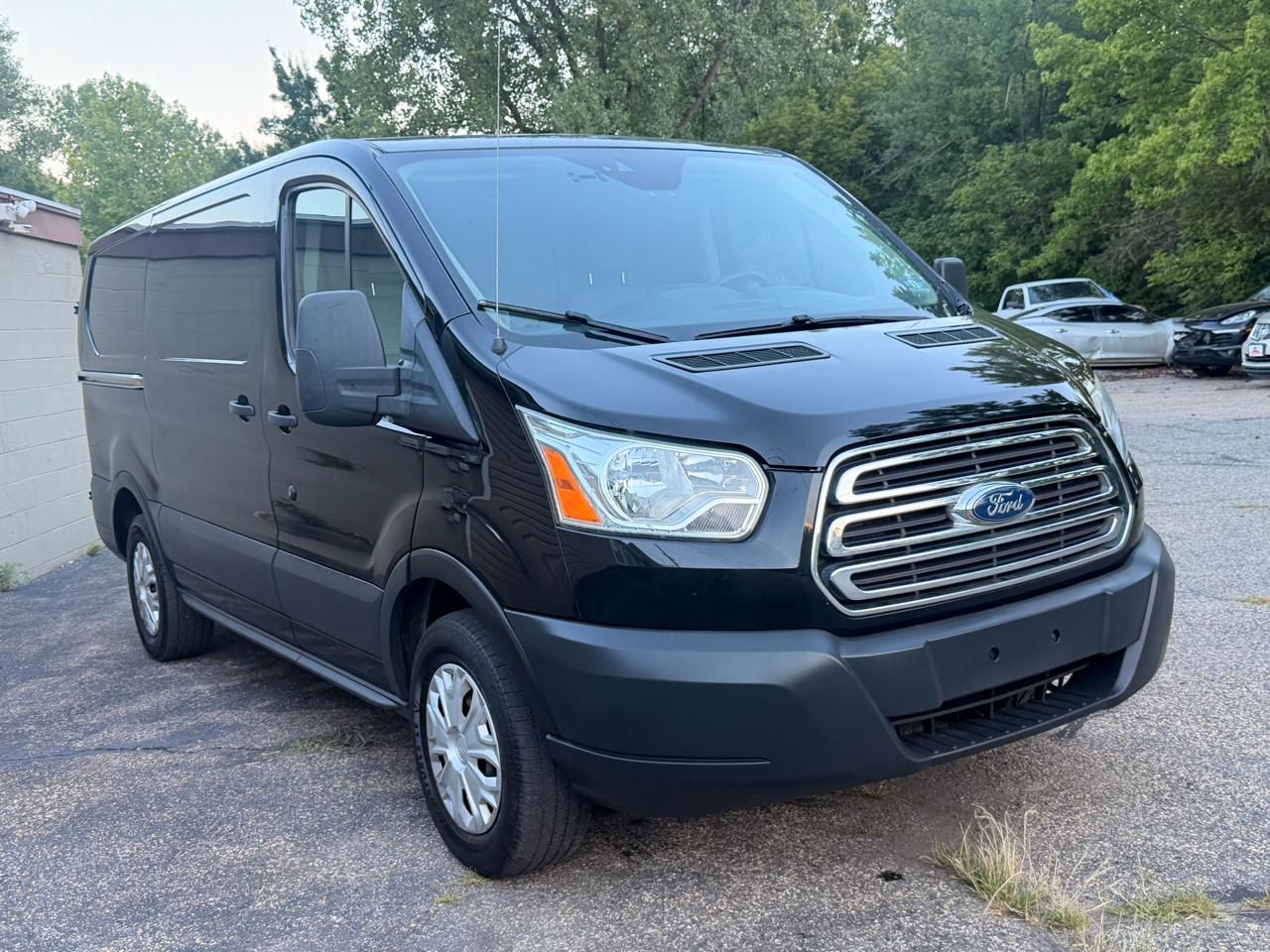 Ford Transit Van T-150 130" Low Rf 8600 GVWR Sliding RH Dr 2017