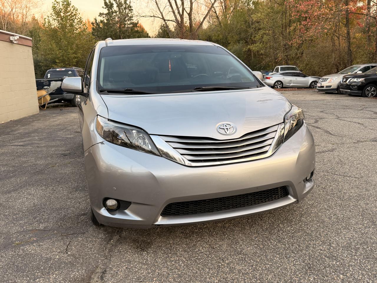 Toyota Sienna LE FWD 8-Passenger (Natl) 2017