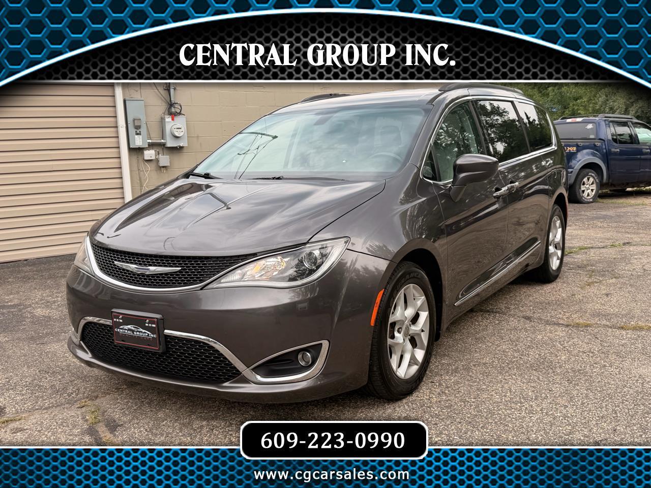 Chrysler Pacifica Touring-L FWD 2017