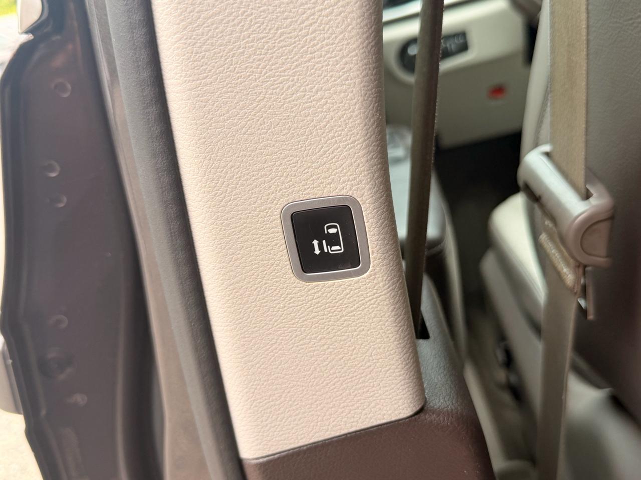 Chrysler Pacifica Touring-L FWD 2017
