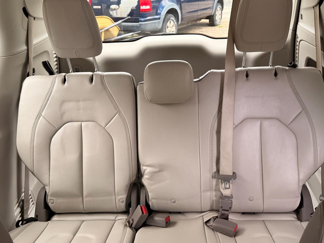 Chrysler Pacifica Touring-L FWD 2017