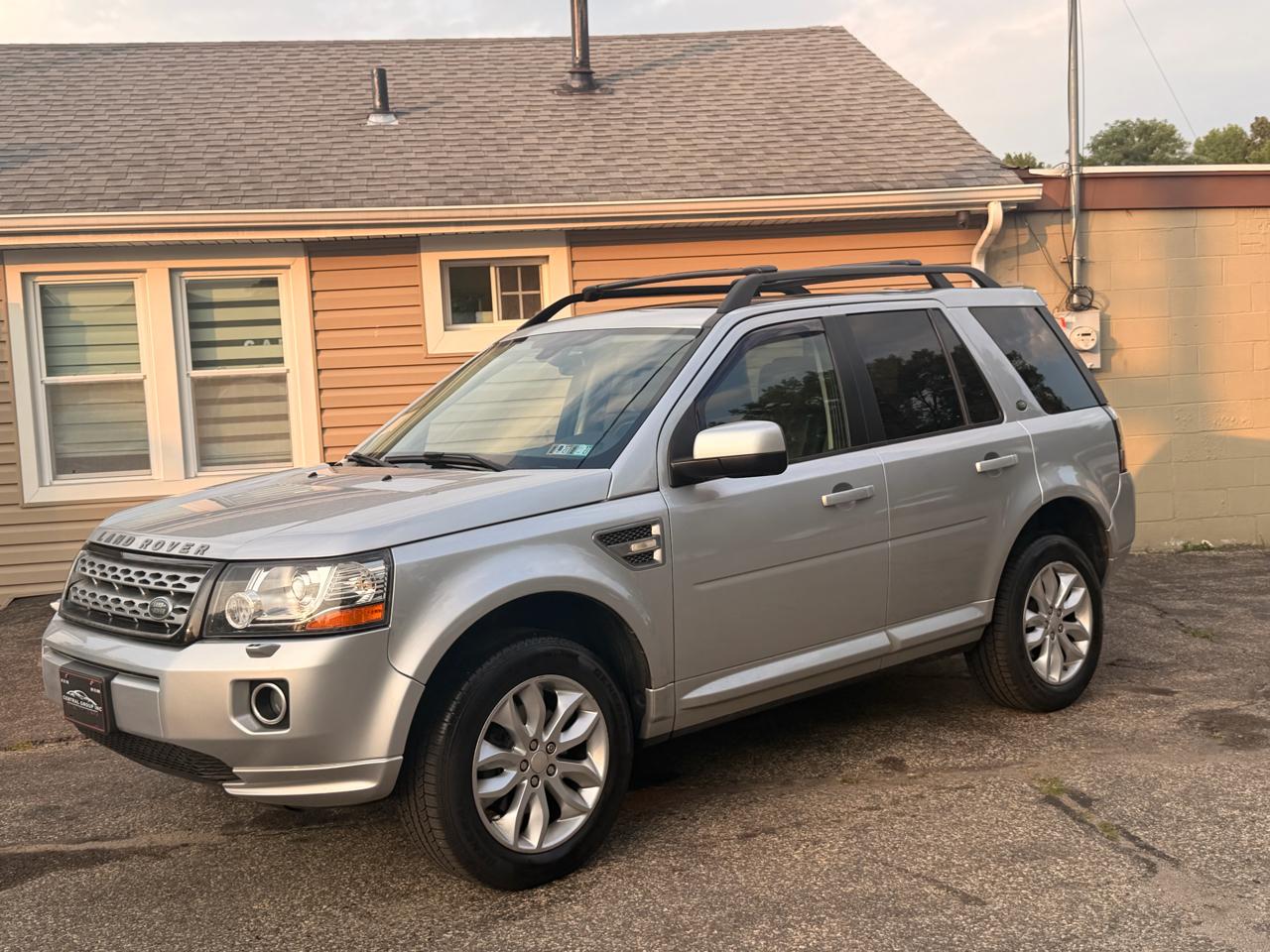 Land Rover LR2 AWD 4dr HSE 2015