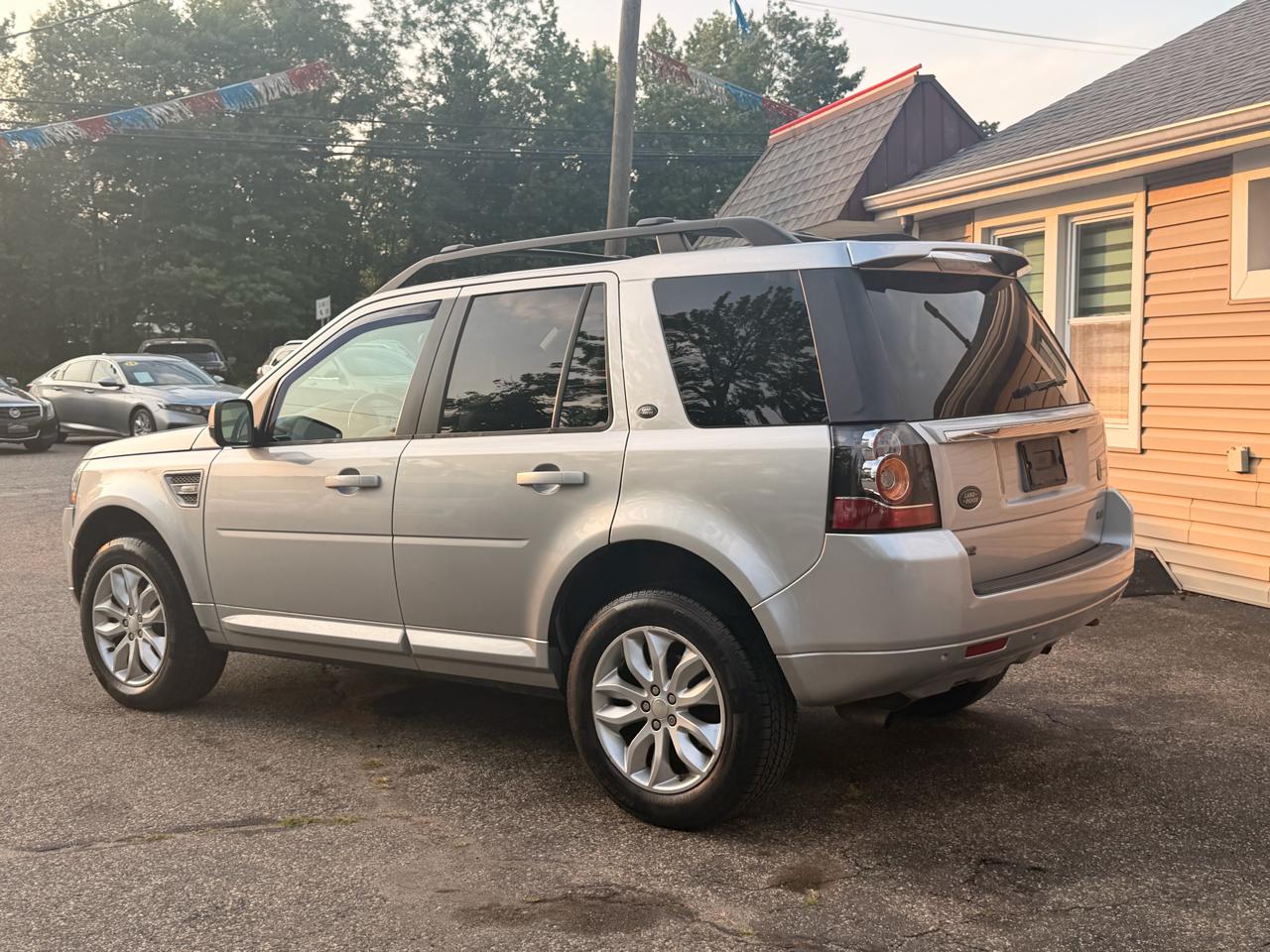 Land Rover LR2 AWD 4dr HSE 2015