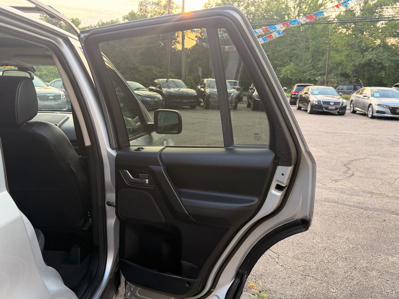 Land Rover LR2 AWD 4dr HSE 2015