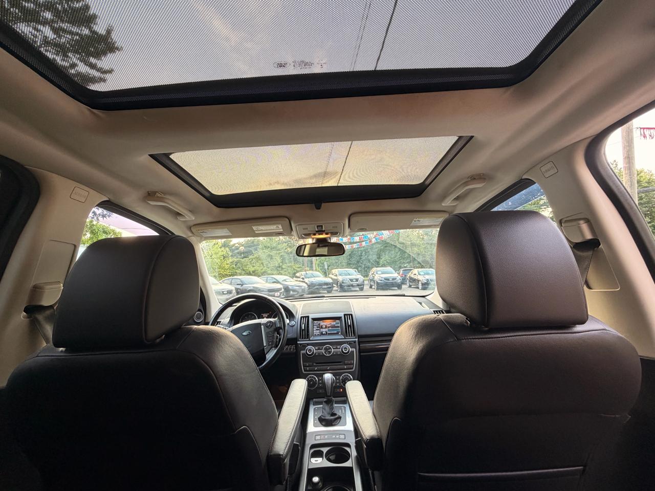 Land Rover LR2 AWD 4dr HSE 2015