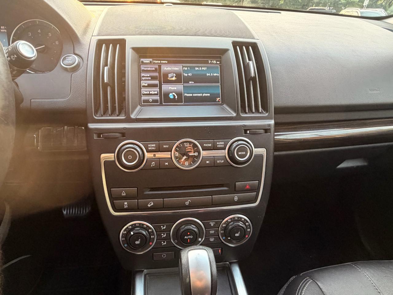 Land Rover LR2 AWD 4dr HSE 2015