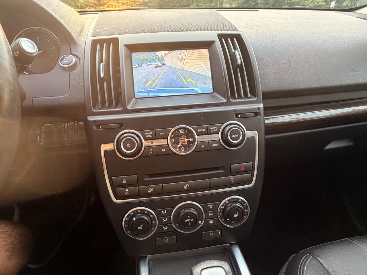 Land Rover LR2 AWD 4dr HSE 2015