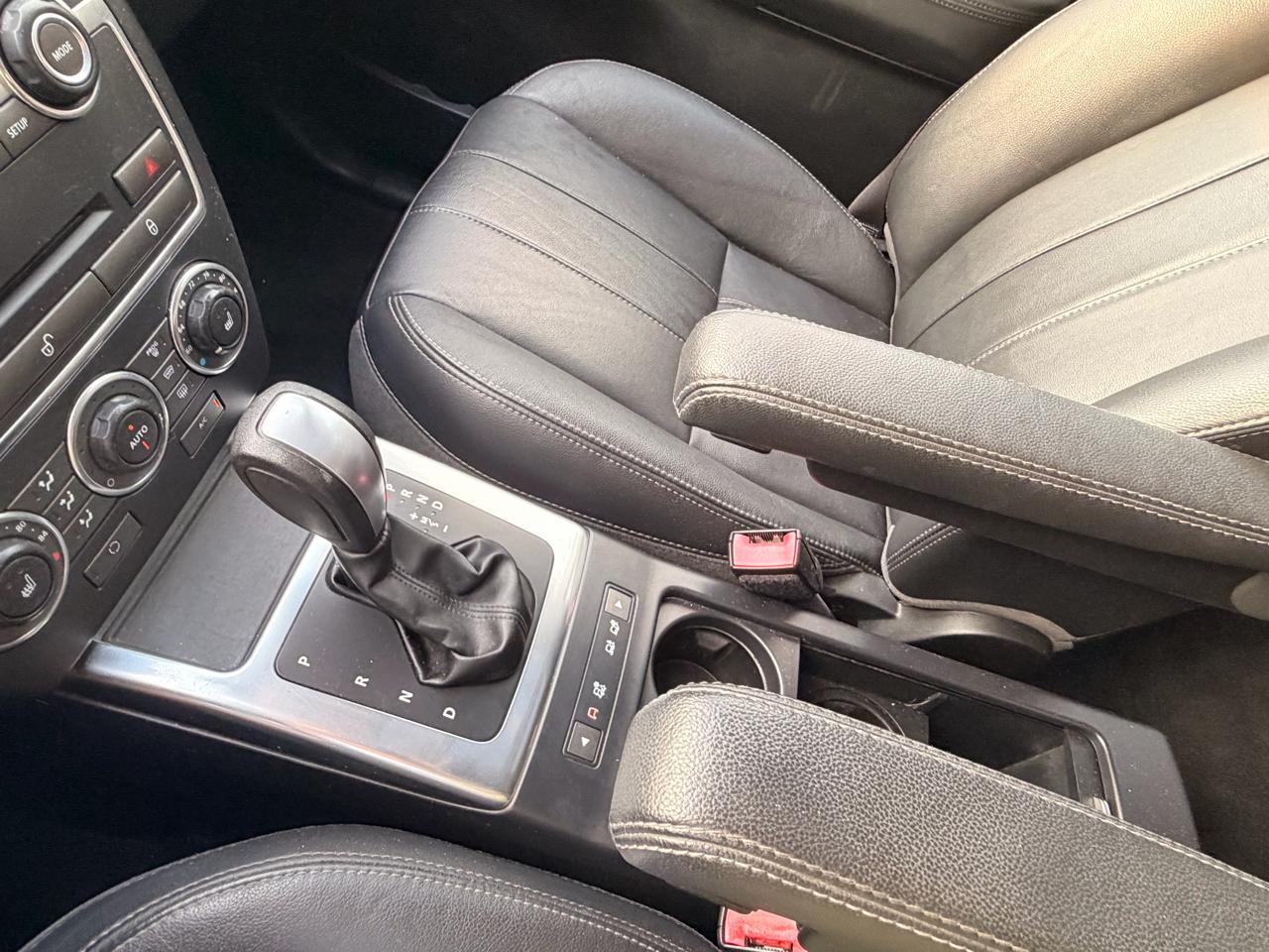 Land Rover LR2 AWD 4dr HSE 2015