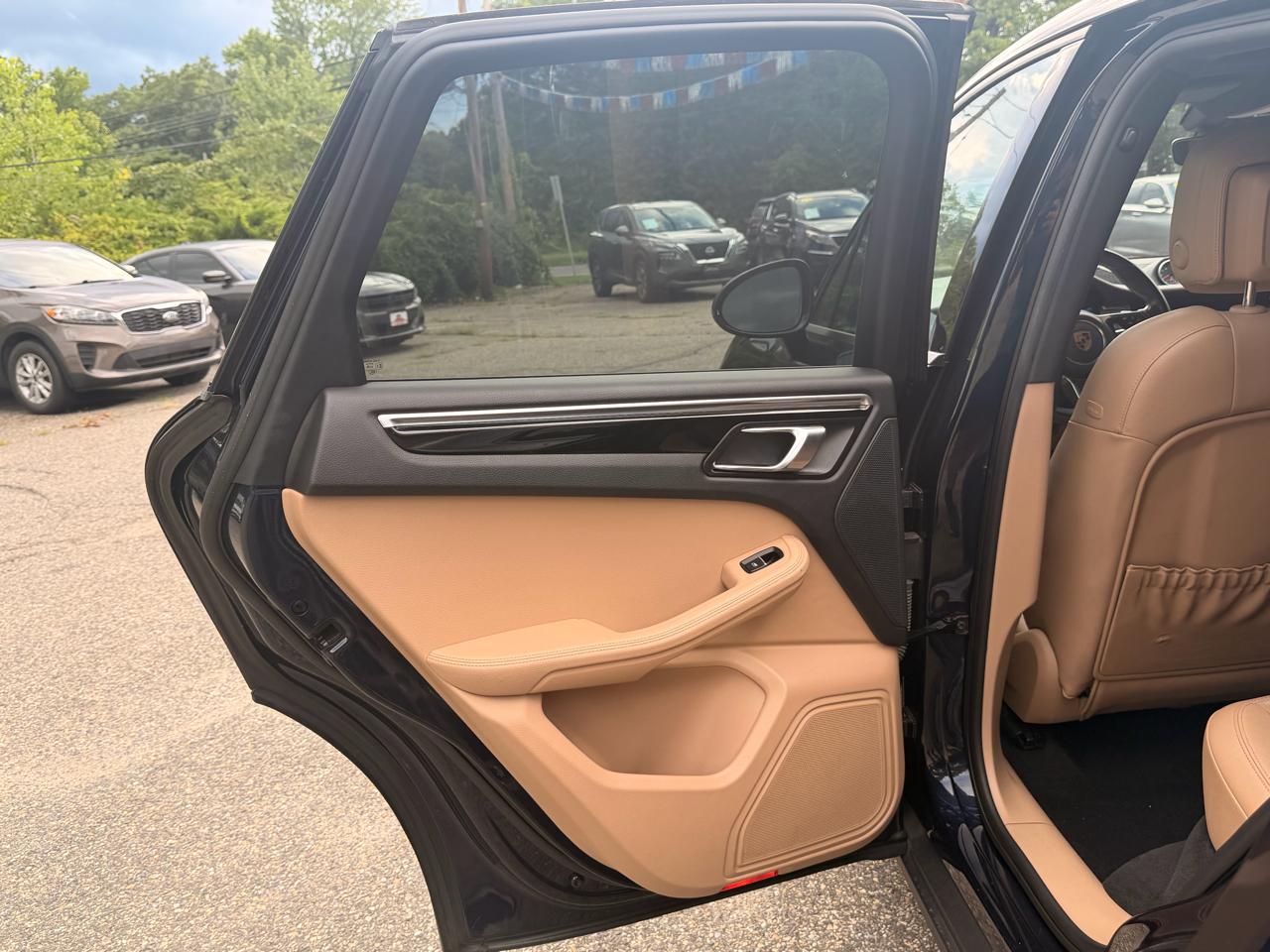 Porsche Macan AWD 2019